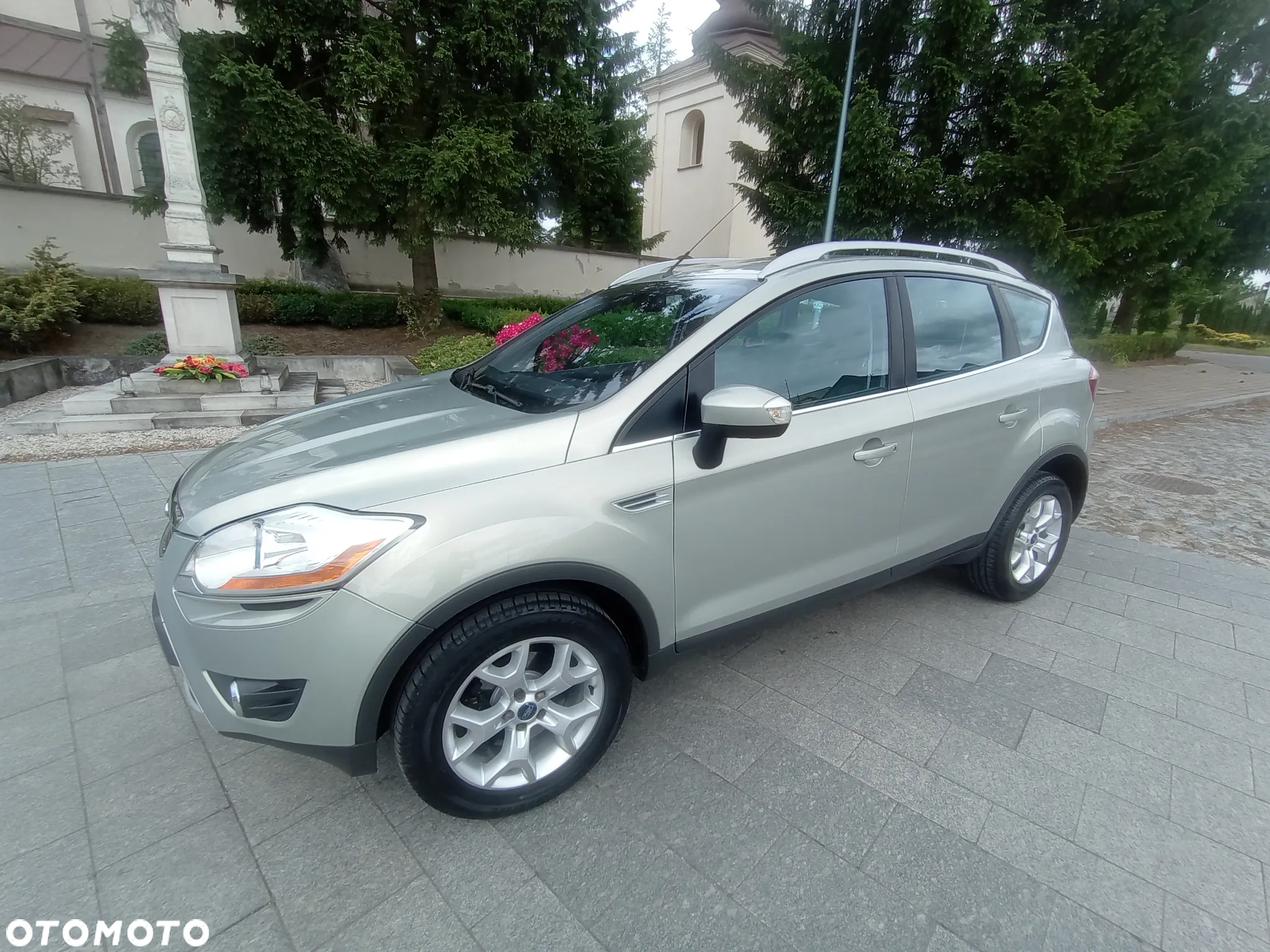 Ford Kuga 2.0 TDCi 4x4 Titanium - 6