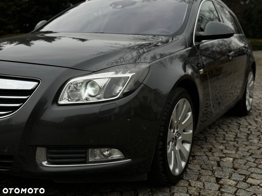 Opel Insignia 2.0 Turbo Sports Tourer 4x4 Automatik - 10