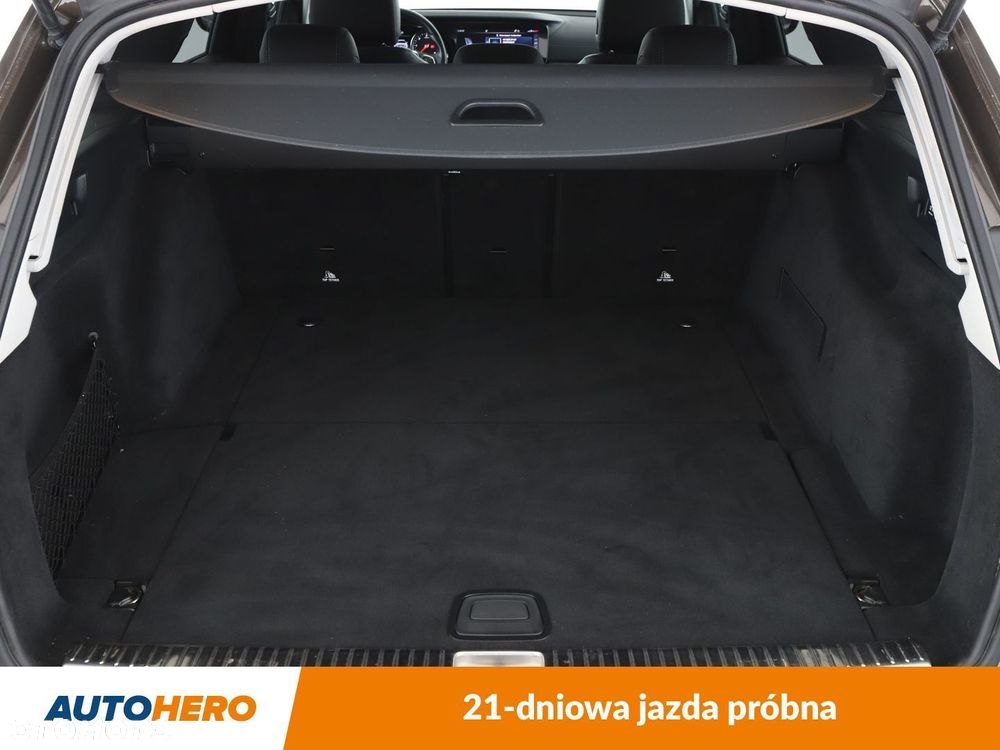 Mercedes-Benz Klasa E 220 d 4-Matic 9G-TRONIC - 18