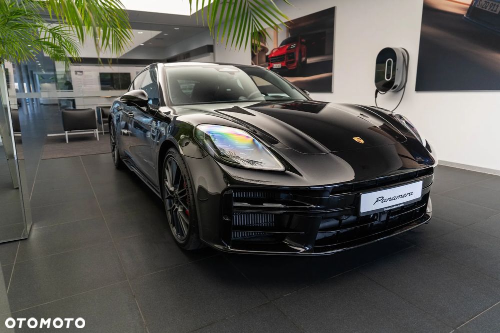 Porsche Panamera GTS - 9