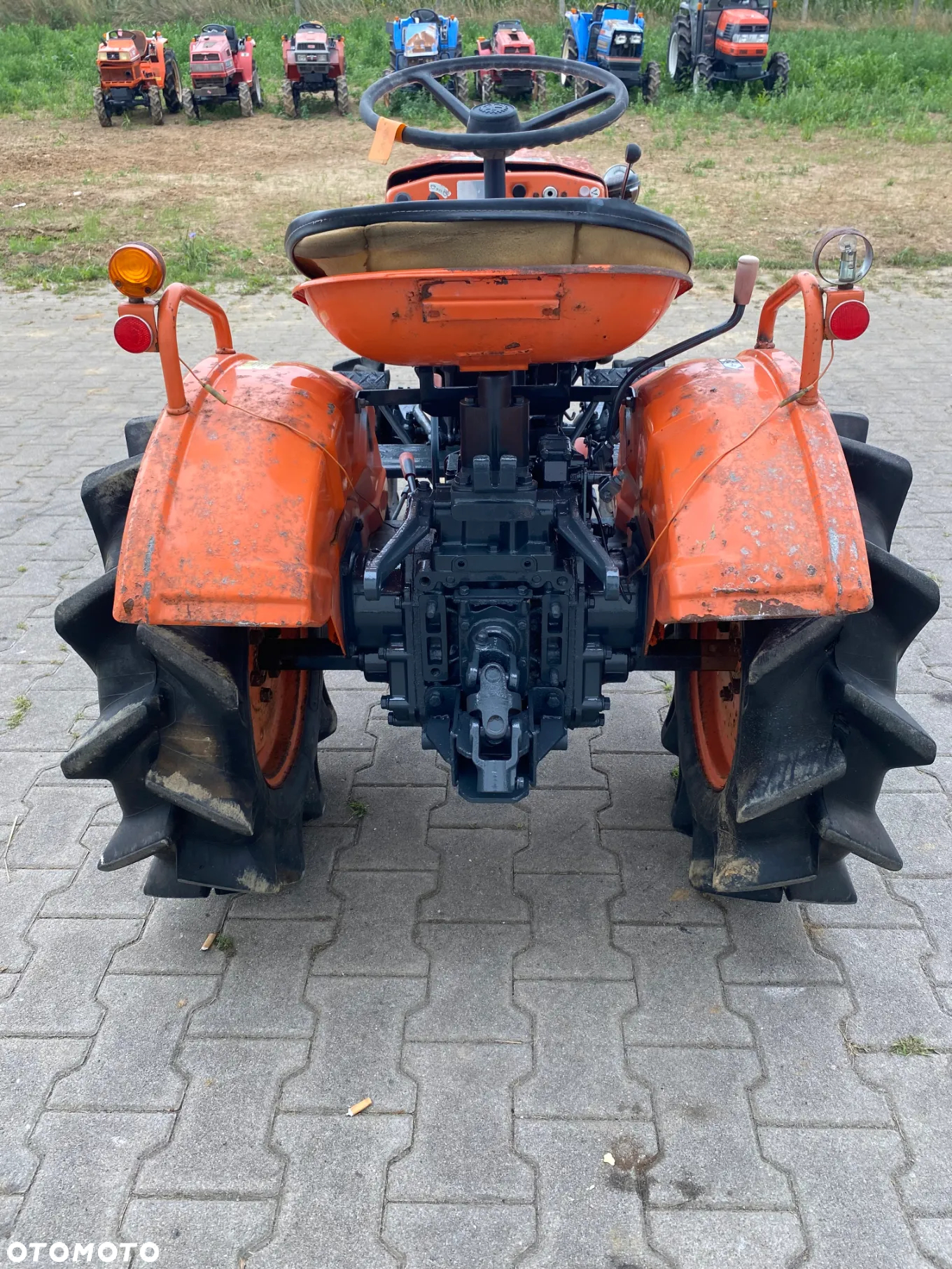 Kubota B5000 - 5
