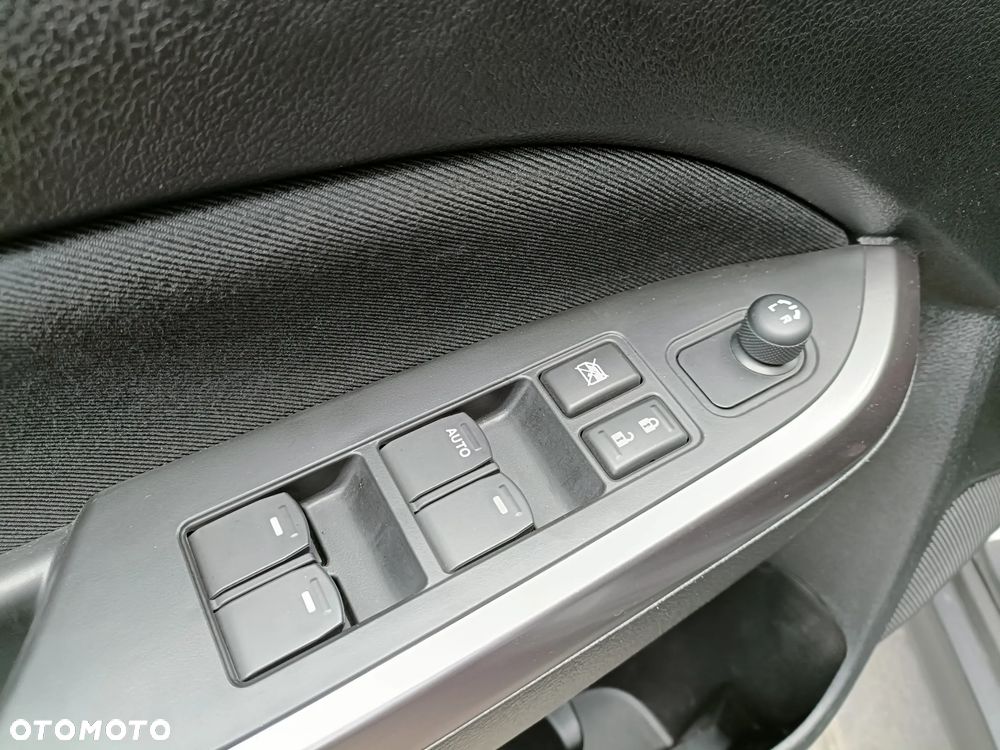 Suzuki Vitara 1.4 Boosterjet SHVS Premium 2WD - 19