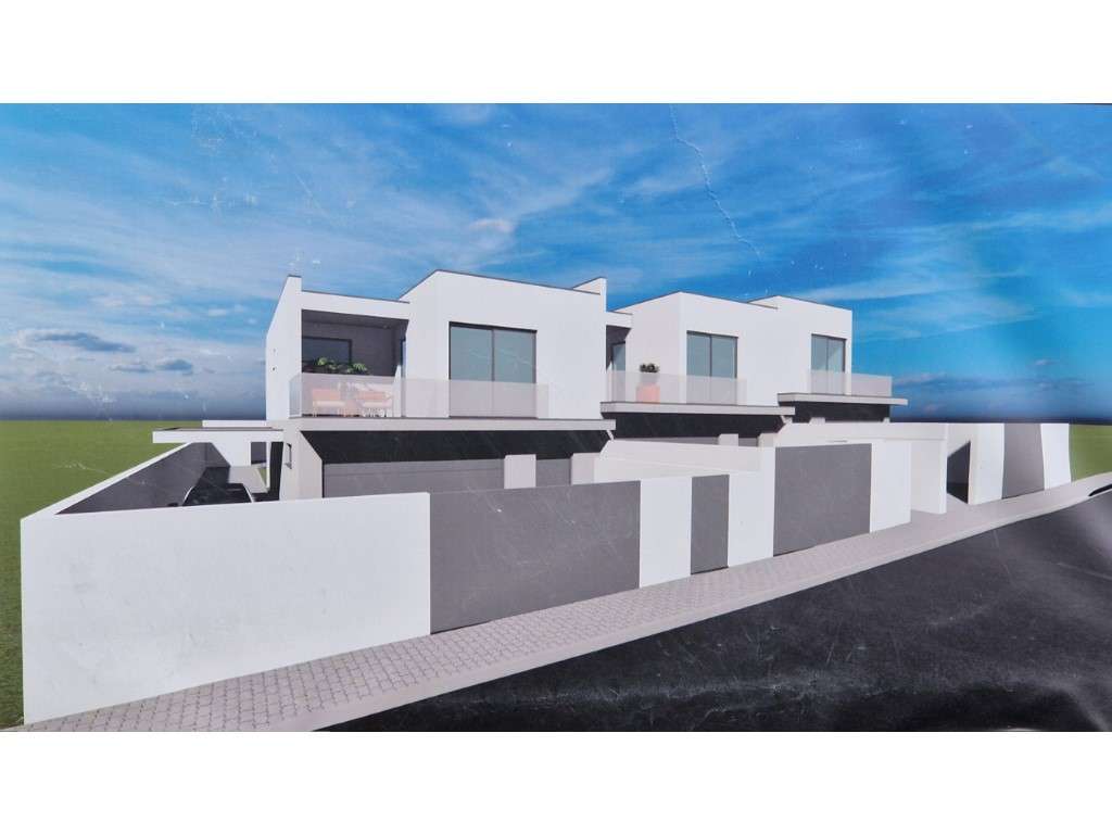T3 + salão zona de Santa Maria de Lamas - Grande imagem: 3/4