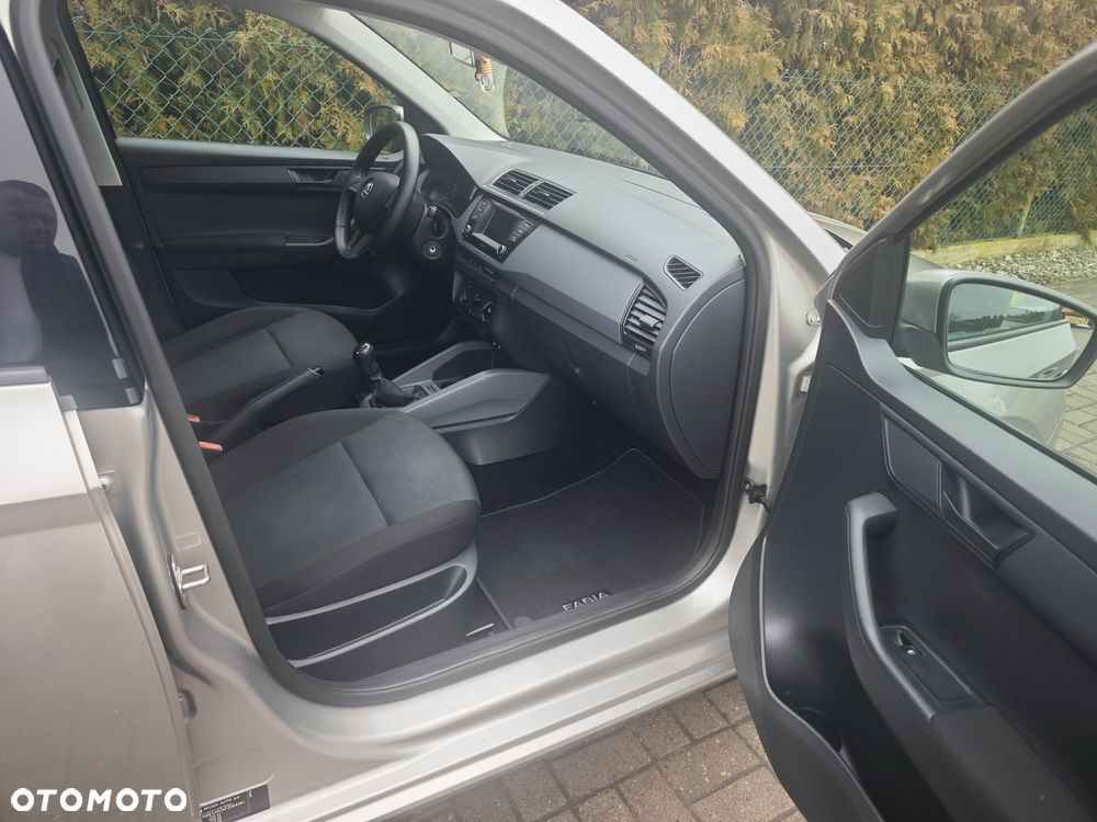 Skoda Fabia - 12