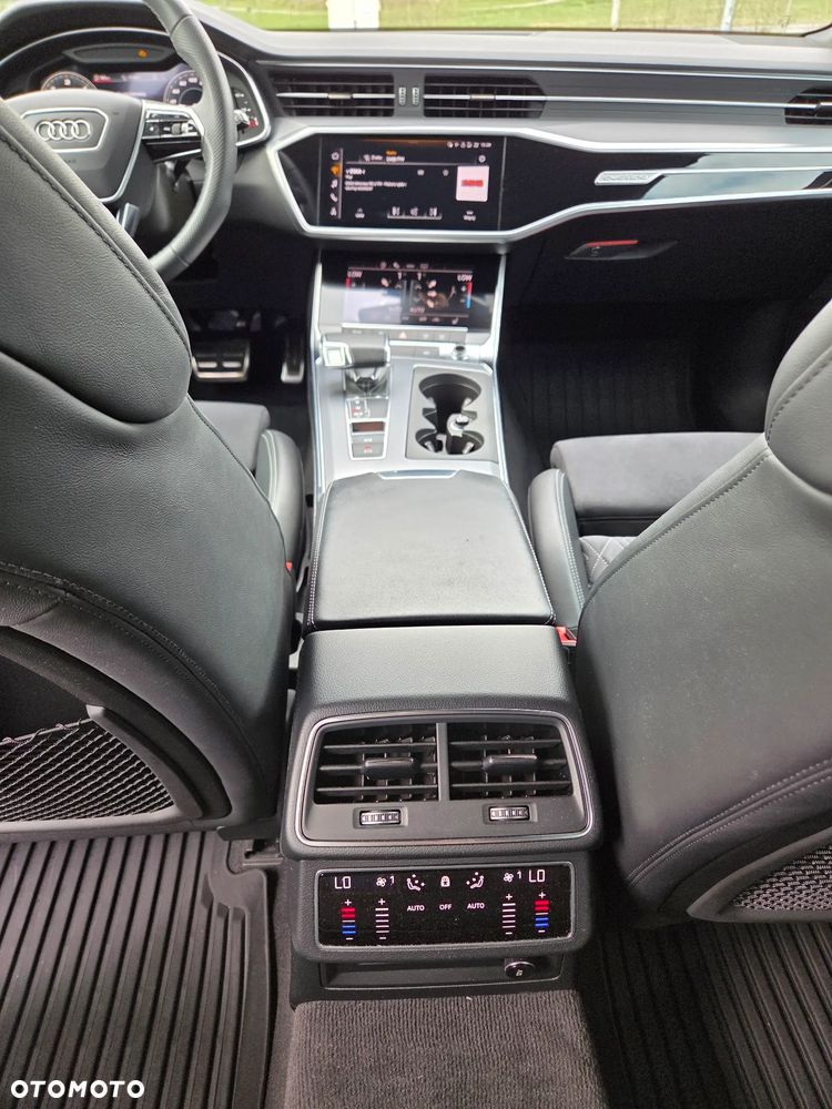 Audi S6 Avant - 24