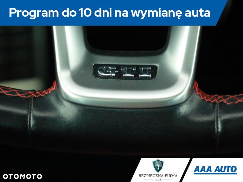 Volkswagen Golf - 19