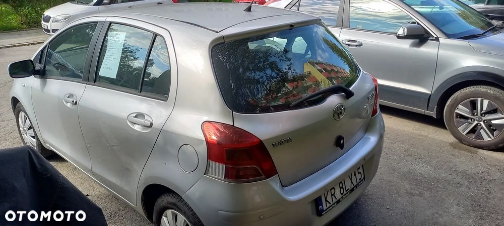 Toyota Yaris 1.33 Luna - 12