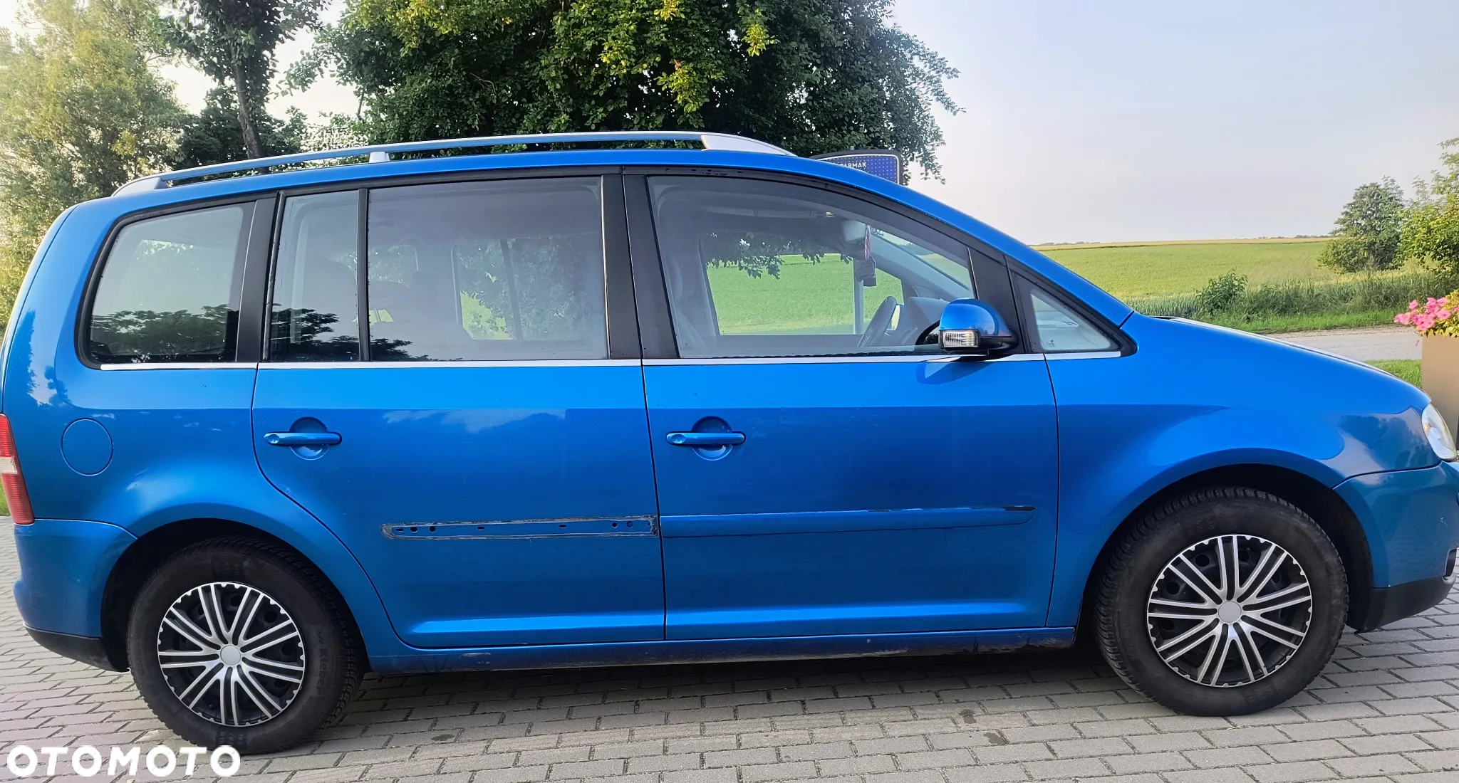 Volkswagen Touran - 3