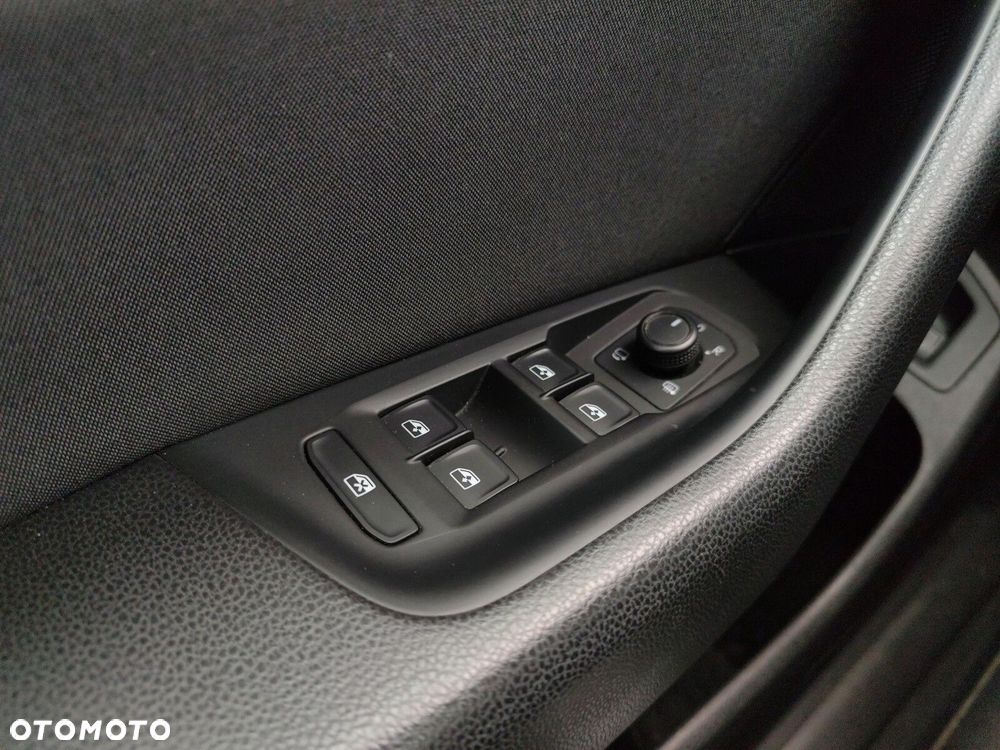 Volkswagen Passat - 18