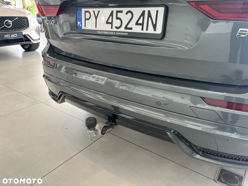Volvo XC 60 B5 B AWD Plus Dark - 9