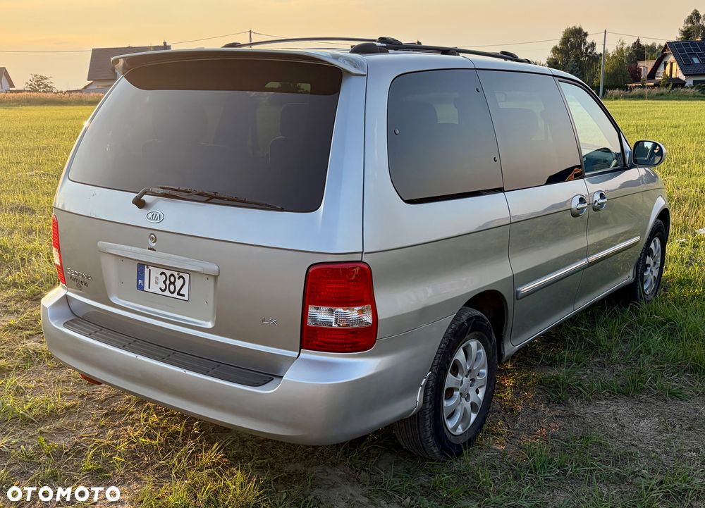 Kia Sedona 3.5 V6 LX - 4