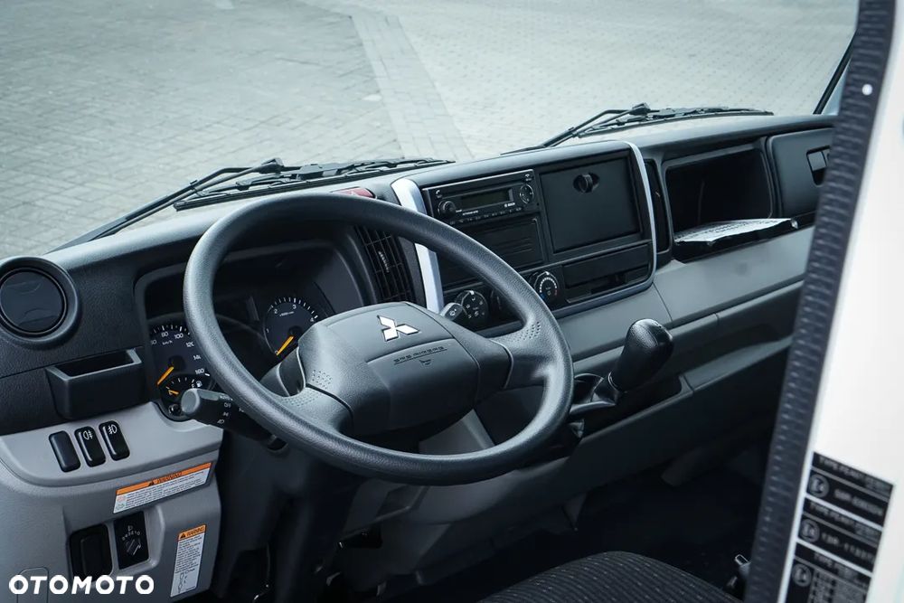 Mitsubishi FUSO CANTER 3C15 skrzynia 4,8 długa manual prawko B - 11