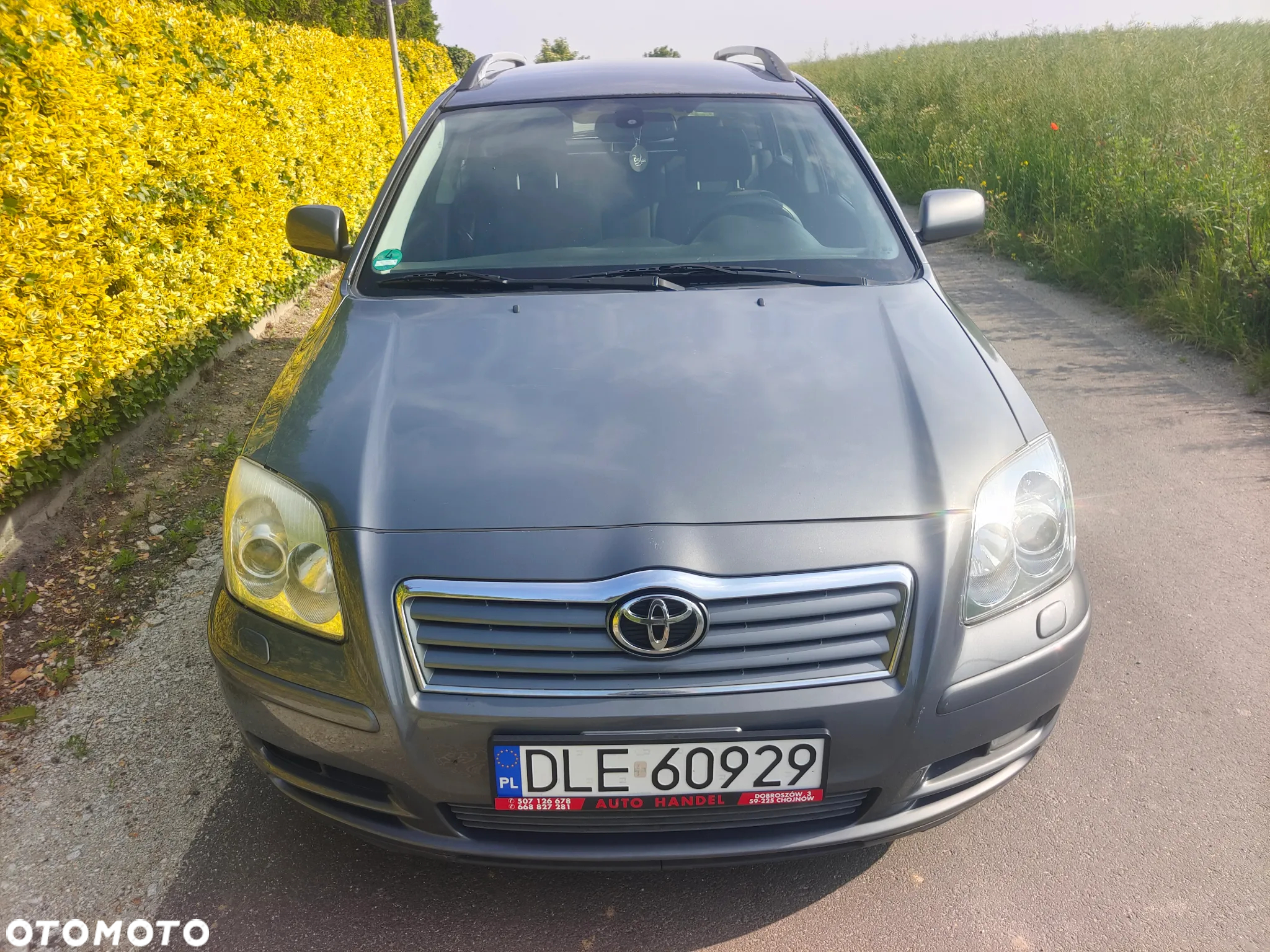 Toyota Avensis 1.8 VVT-i Combi Sol - 8