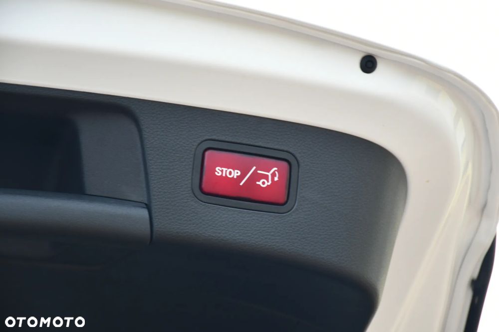 Mercedes-Benz GLA 250 4-Matic AMG Line - 37