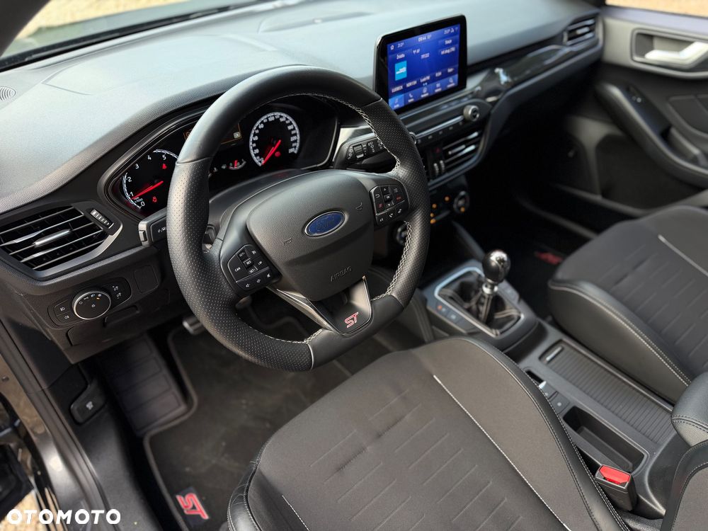 Ford Focus 2.3 EcoBoost S&S ST - 20