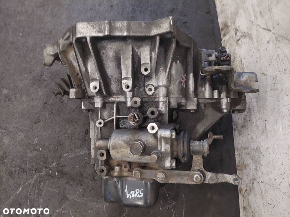 SKRZYNIA BIEGÓW TOYOTA YARIS I 1.4 D4D - 5