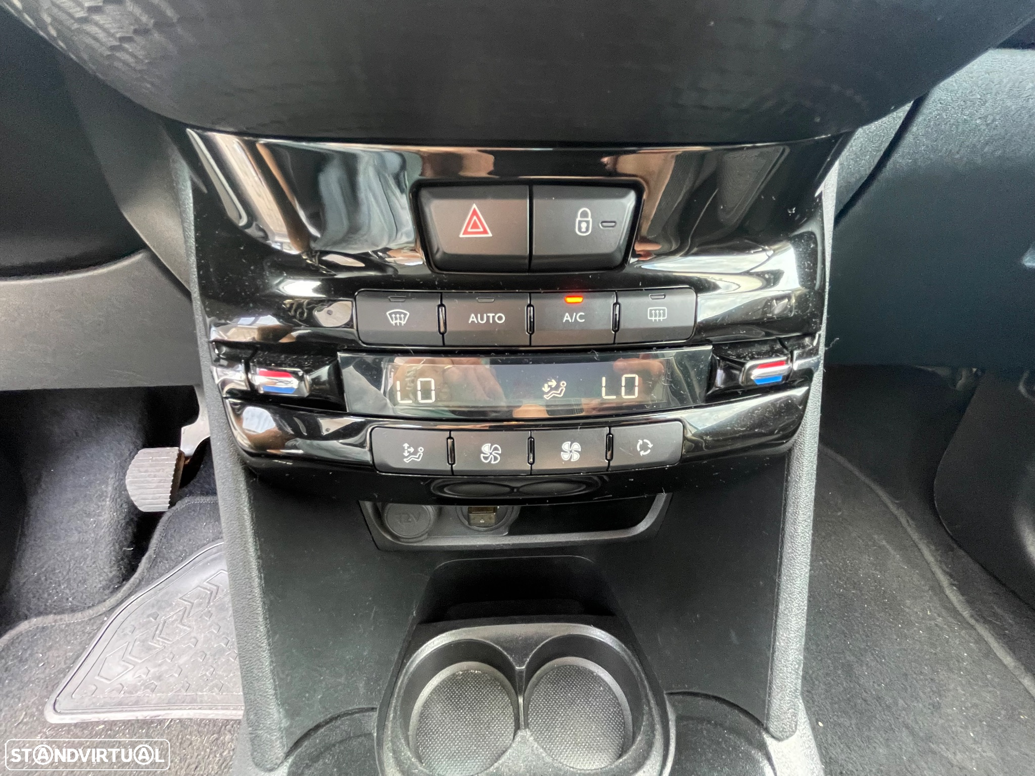 Peugeot 208 1.6 BlueHDi Allure - 12