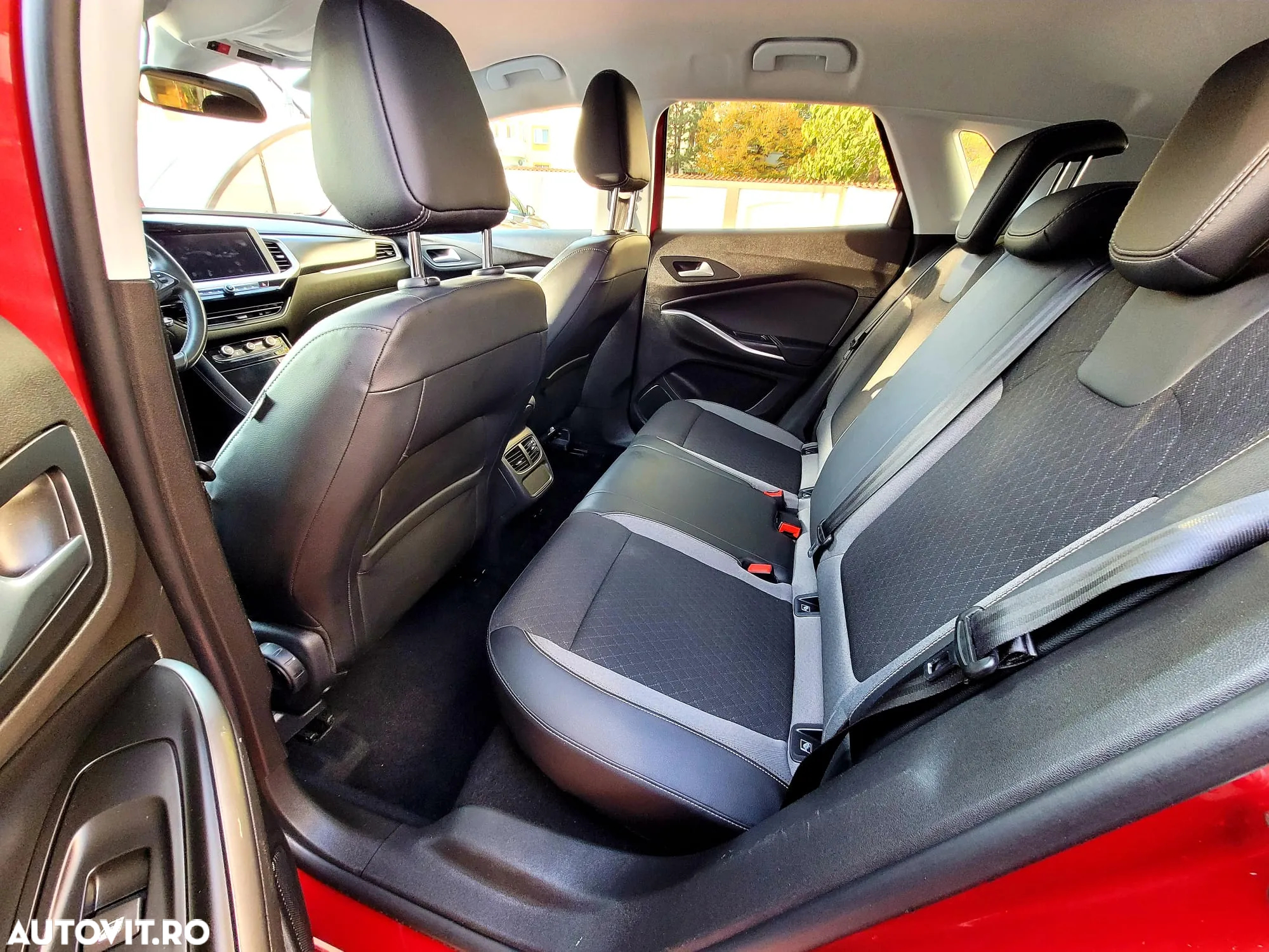 Opel Grandland X 1.2 Turbo START/STOP AT8 GS Line - 10