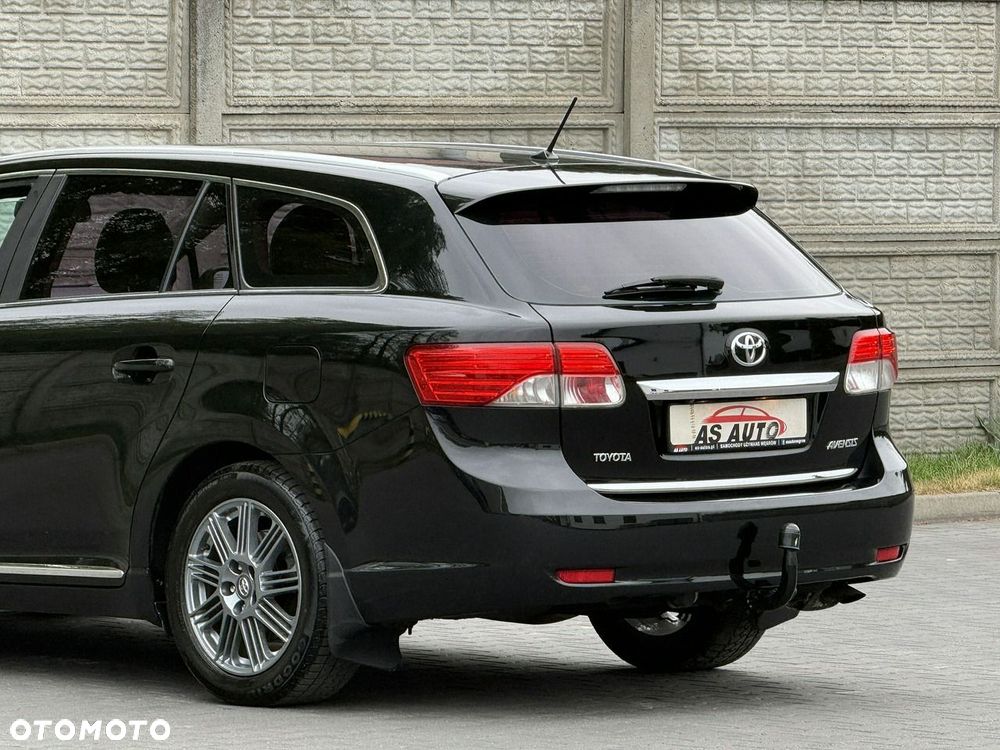 Toyota Avensis 1.8 Executive - 33