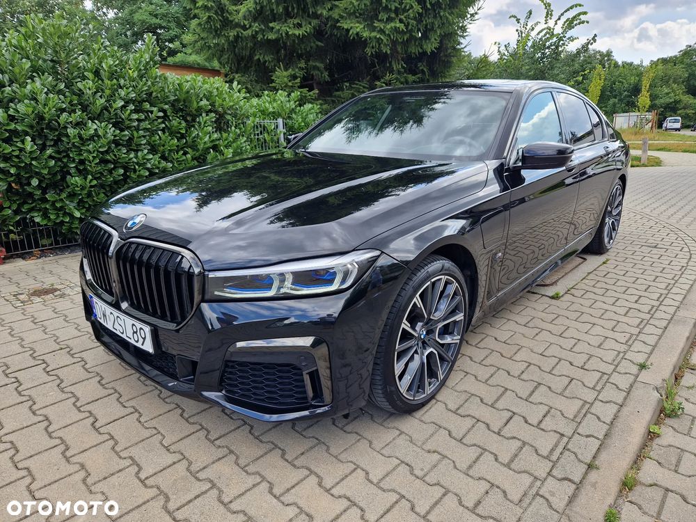 BMW Seria 7 745e - 2