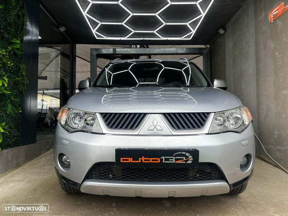 Mitsubishi Outlander 2.0 DI-D Intense 4WD - 38
