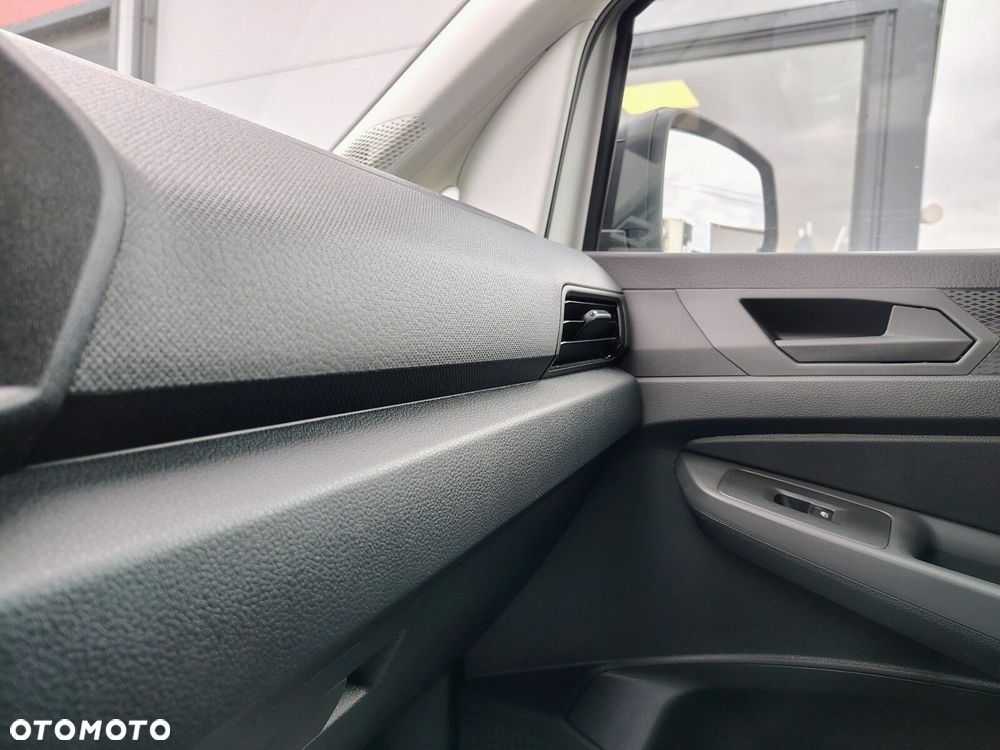 Volkswagen Caddy Caddy  silnik: 2,0 l TDI EU6 SCR  75 kW skrzynia biegów: manualna 6 -biegowa rozstaw osi: 2755 mm - 16