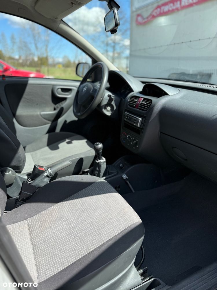 Opel Corsa 1.0 12V Cosmo - 12