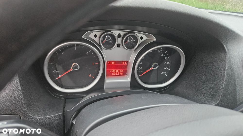 Ford Focus 2.0 TDCi Silver X - 11