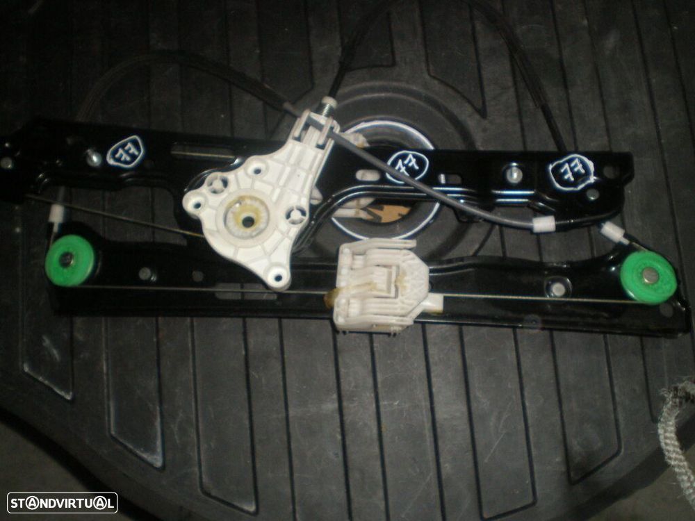 Elevador Sem Motor 7138465 BMW E87 2006 5P FE BMW SERIE 1 E87 FASE 2 2009 2.0D 116 115CV 5P PRETO FE - 2