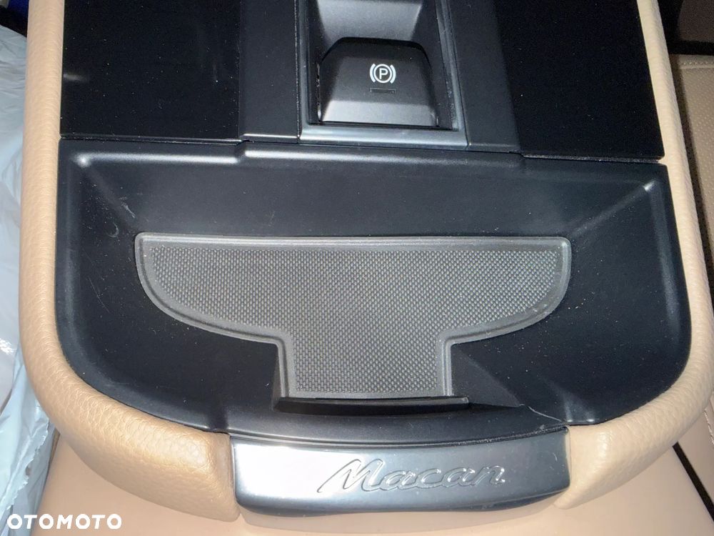 Porsche Macan GTS PDK - 17