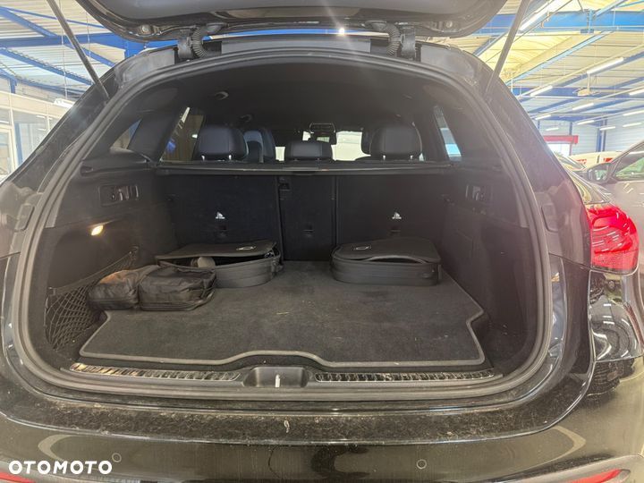Mercedes-Benz GLC 300 e PHEV 4-Matic AMG Line - 6