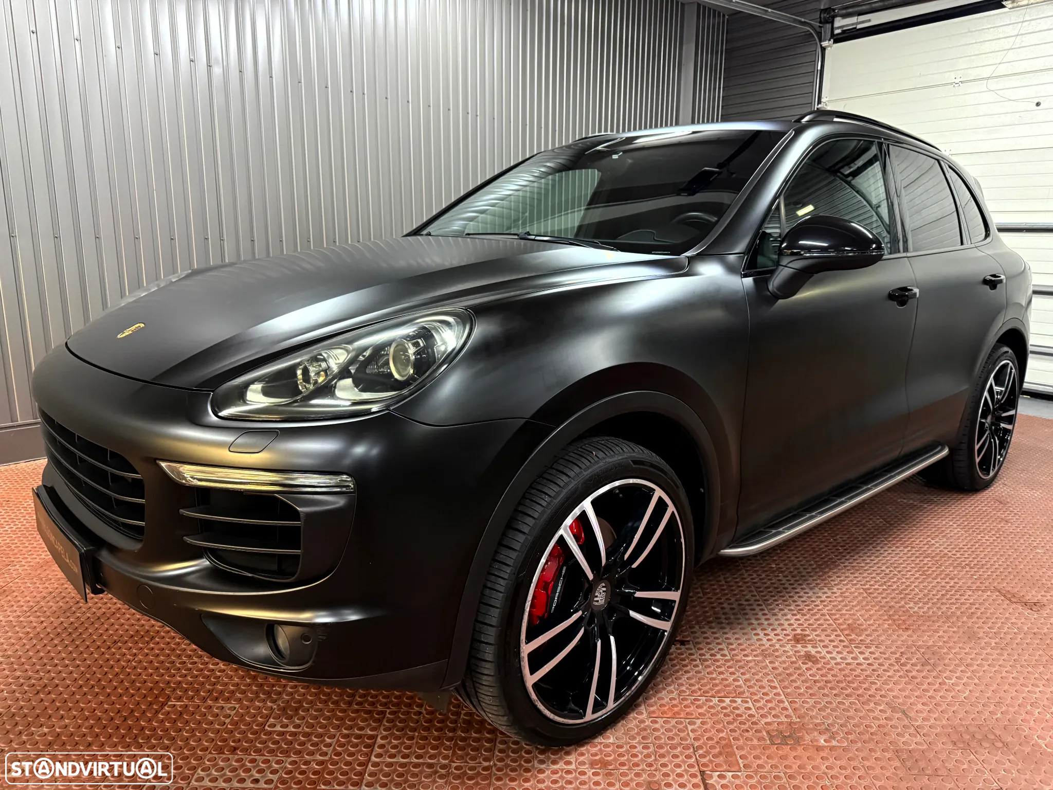 Porsche Cayenne - 2