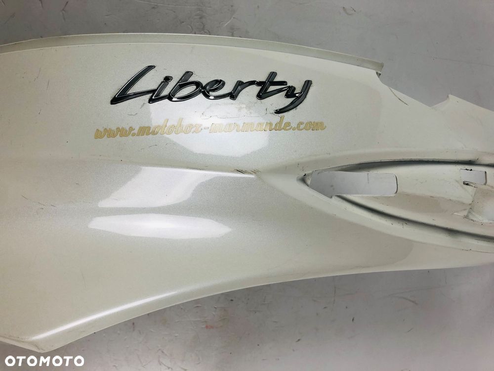 Piaggio Liberty 125 2018 ogon lewy owiewka lewa - 4