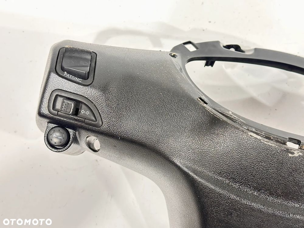 Obudowa licznika przełączniki Piaggio Fly 13-19r. - 4