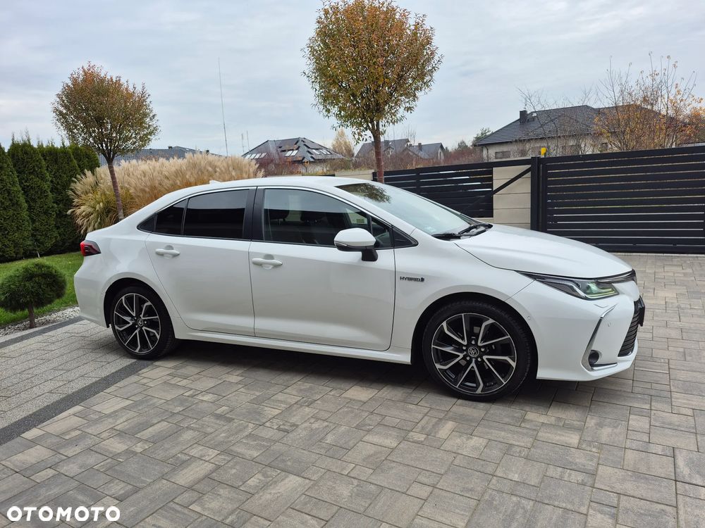 Toyota Corolla 1.8 Hybrid Executive - 28