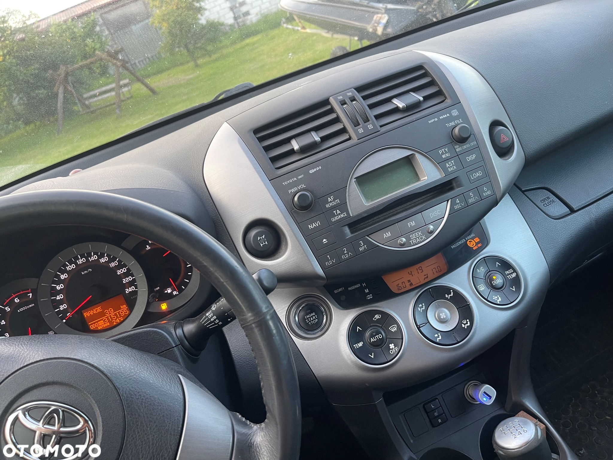 Toyota RAV4 2.2 D-4D X - 14