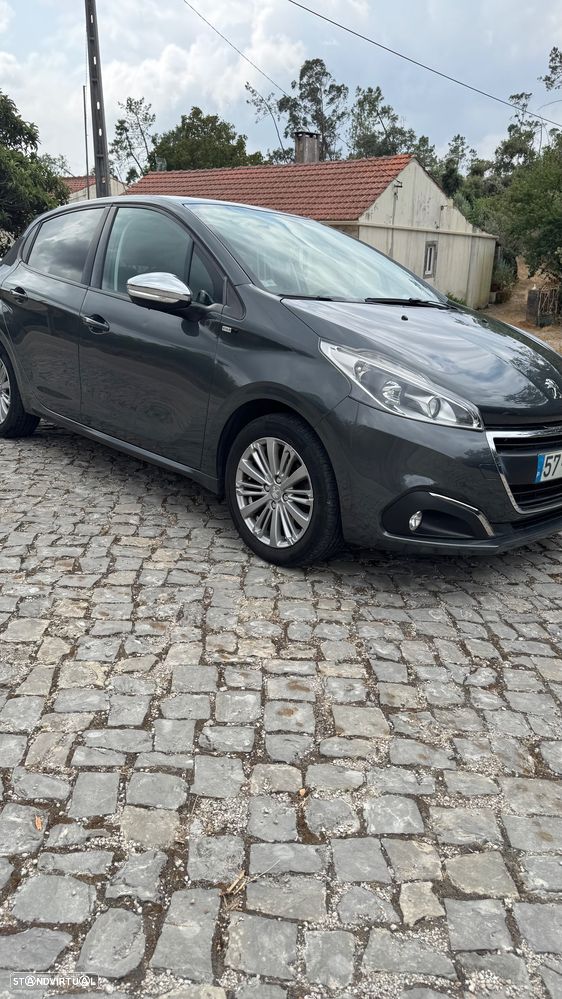 Peugeot 208 1.2 PureTech Style - 17
