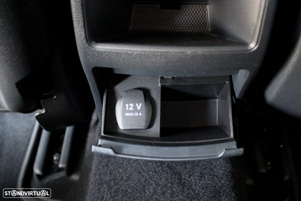 Mercedes-Benz GLA 180 d Urban - 22