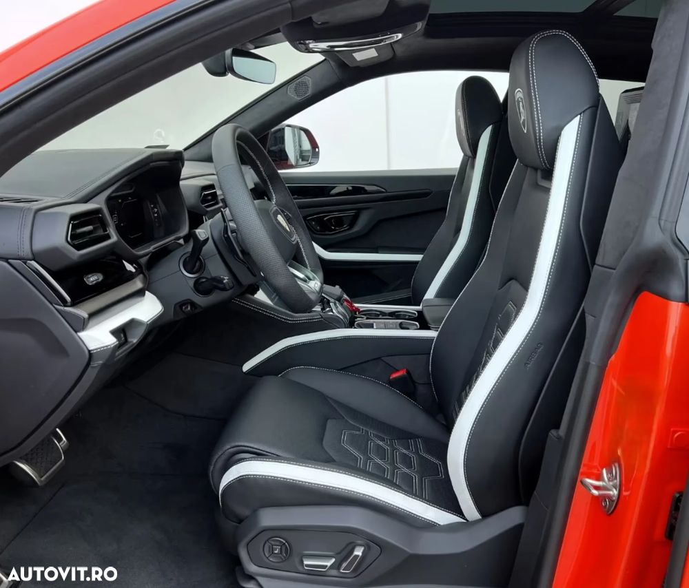 Lamborghini URUS - 15