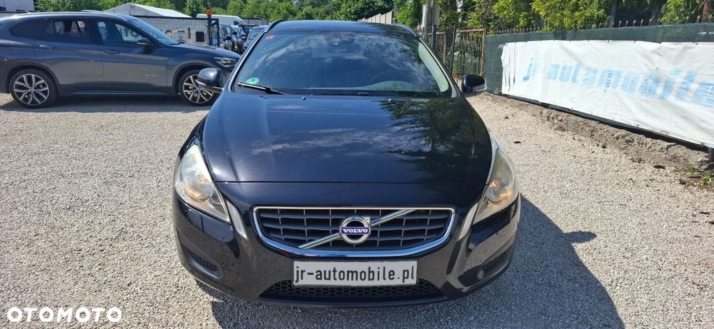Volvo V60 D4 Geartronic Momentum - 1