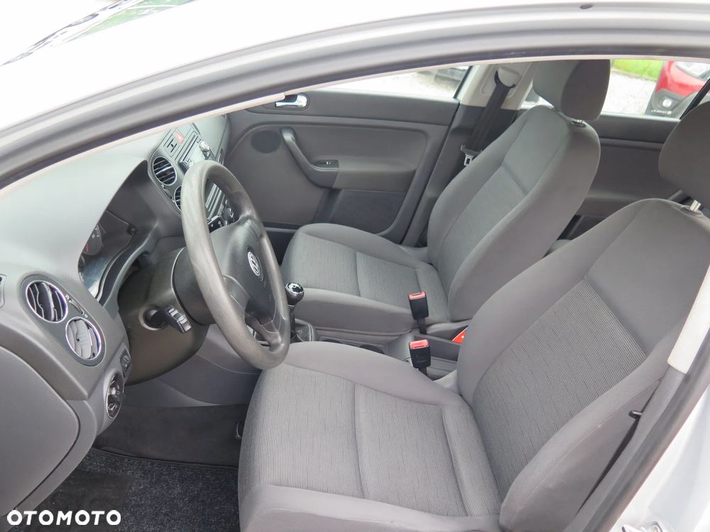 Volkswagen Golf Plus - 15