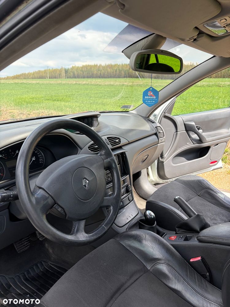 Renault Laguna - 12