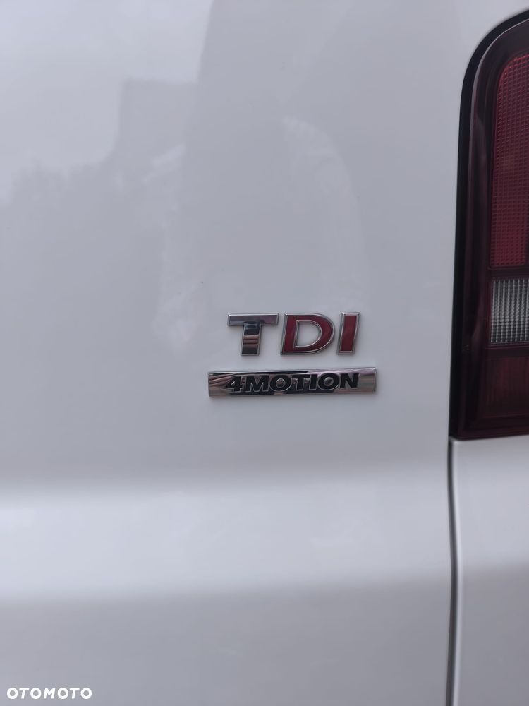 Volkswagen Multivan - 15