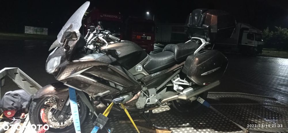 Yamaha FJR - 12