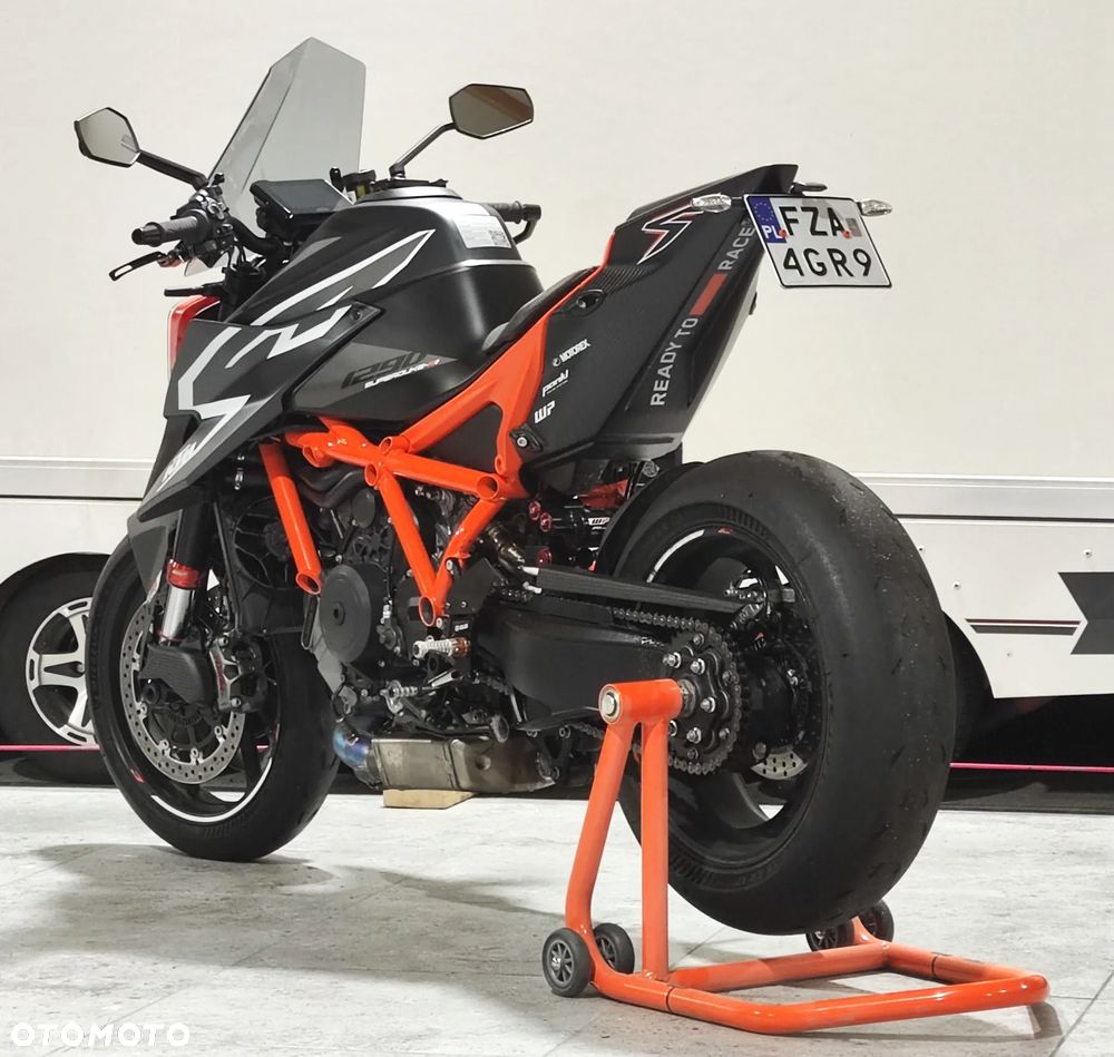 KTM Super Duke - 18