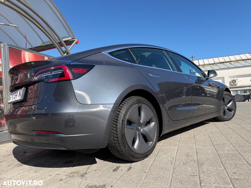 Tesla Model 3 Langstreckenbatterie Allradantrieb Dual Motor Performance - 4
