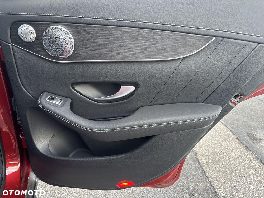 Mercedes-Benz GLC - 22