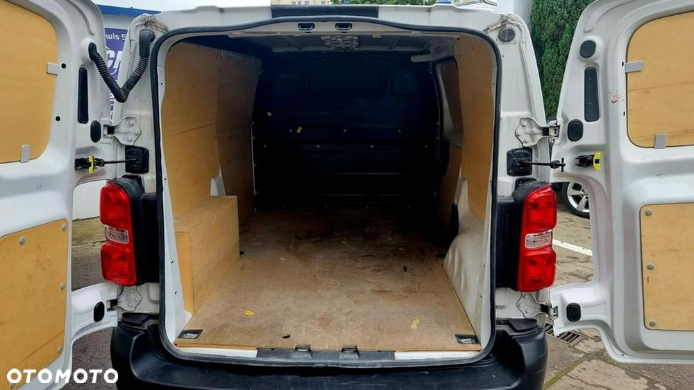 Opel Vivaro - 11