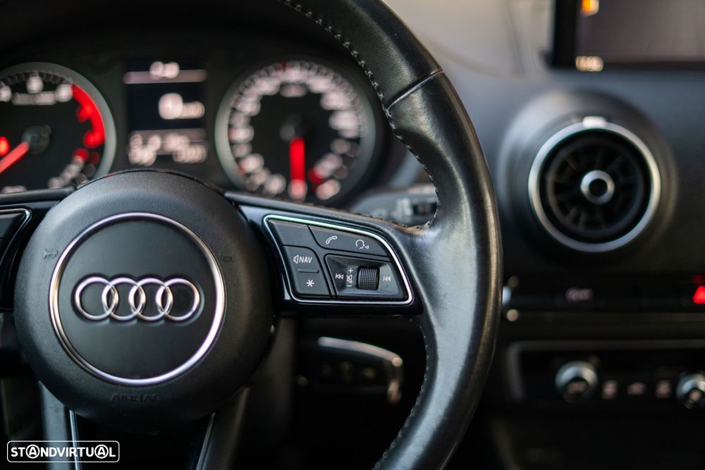 Audi A3 Sportback 30 TFSI S-line S tronic - 11