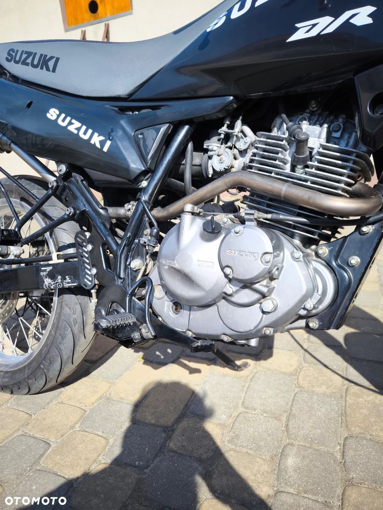 Suzuki DR - 9